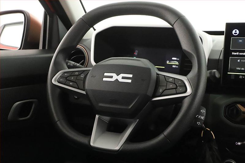 Dacia Spring (2025) Electric 65 (27 kWh), SoH 96% - fotka 8 z 20