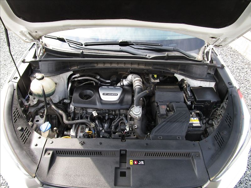 Hyundai Tucson 1.6T-GDi, aut. klima, 1. maj. - fotka 37 z 40