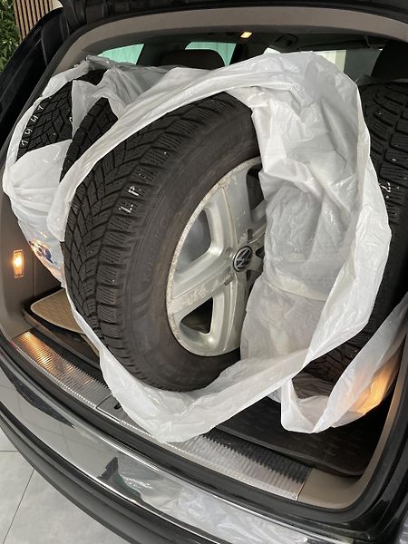 Volkswagen Touareg 2.5 TDi ČR 6M 4X4 TZ 3500KG  - fotka 25 z 25