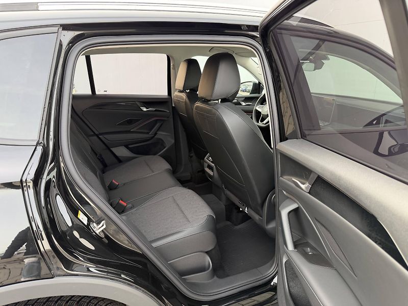 Volkswagen Tiguan (2025) People 7DSG mHEV 1,5eTSI - fotka 23 z 23
