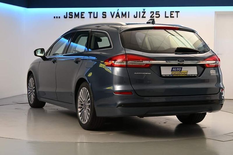 Ford Mondeo (2022) 2.0 LED SONY ACC TITANIUM Masá - fotka 7 z 34