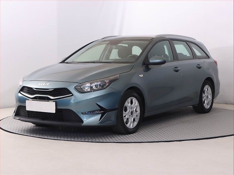 Kia Ceed (2023) Spin 1.0 T-GDI, SPIN, DPH - fotka 2 z 18