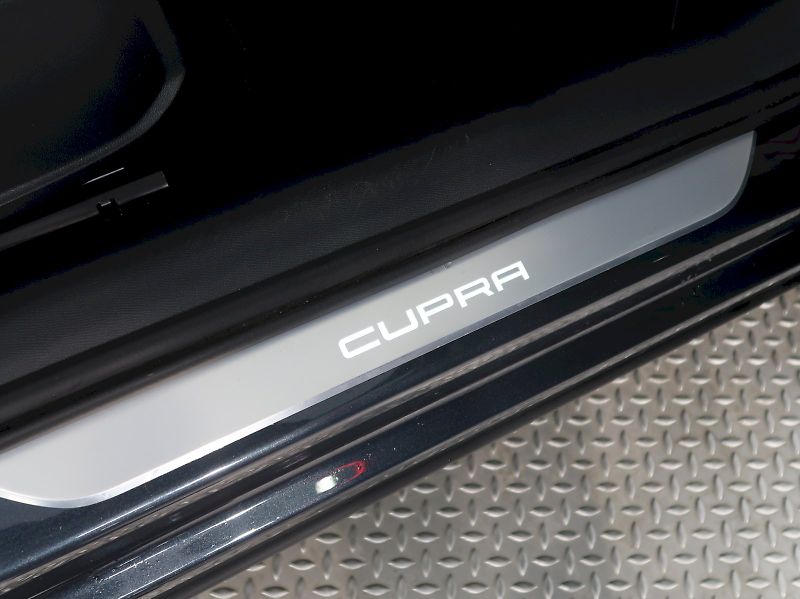 Cupra Formentor (2023) E-HYBRID 1.4eTSI 150KW DSG TAŽ - fotka 15 z 51