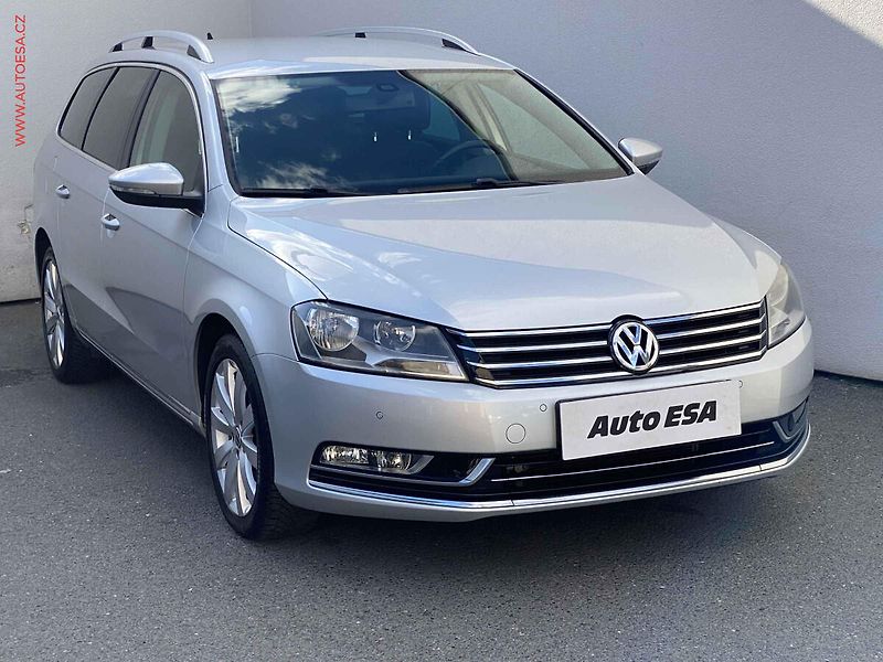 Volkswagen Passat (2014) 2.0 TDi, Highline, navi, - fotografie inzerátu