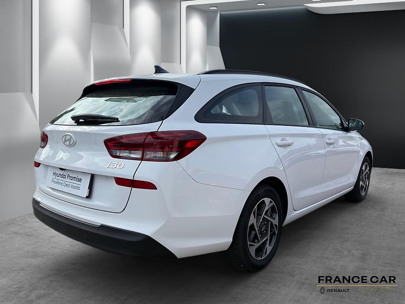 Hyundai i30 (2024) 1,0 T-GDi 74 kW SMART - fotka 5 z 23