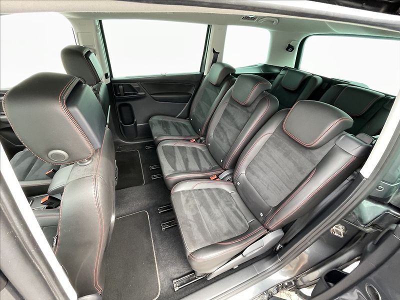 Seat Alhambra 1,4 TSI DSG Xcellence ACC+TZ - fotka 17 z 26