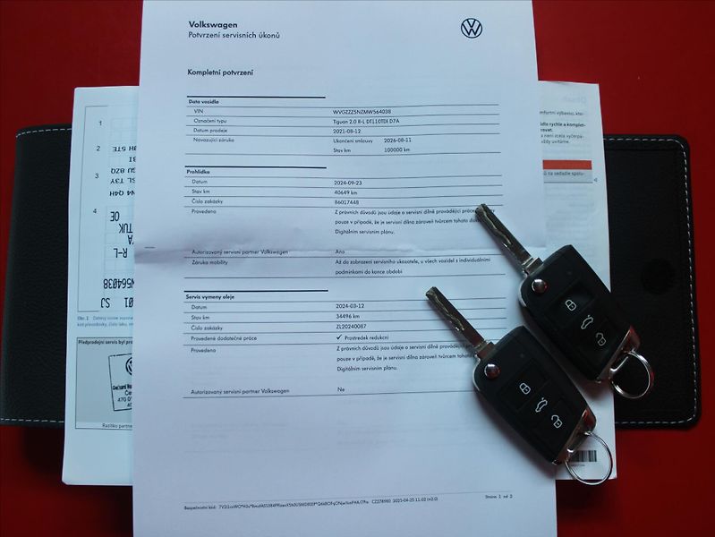 Volkswagen Tiguan 2,0 TDi 4Mot DSG R-Line Tov.Zá - fotka 6 z 19