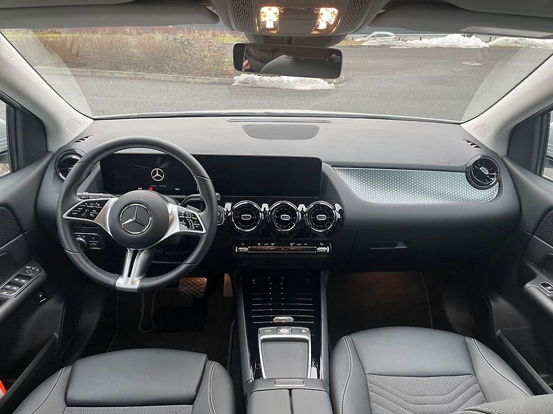 Mercedes-Benz Třídy B 200 - fotka 13 z 15