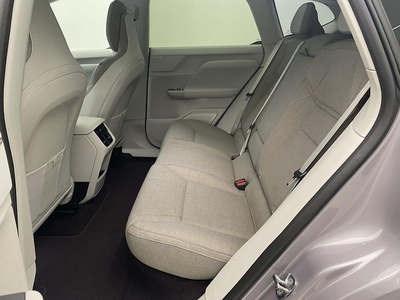 Volvo EX60 (2026) P10 AWD ELECTRIC ULTRA TWIN - fotka 6 z 79