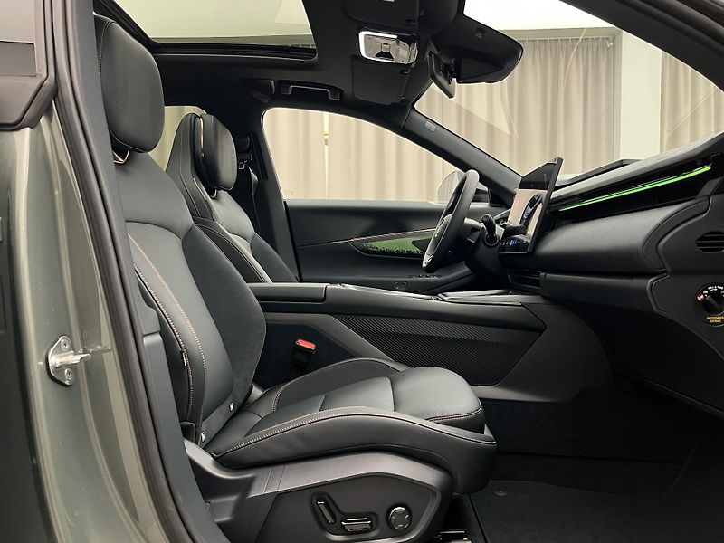 Lynk & Co 08 (2026) MORE PHEV - fotka 27 z 53