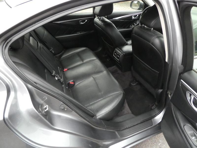 Infiniti Q50 2,2D 125kW automat navigace  - fotka 16 z 17