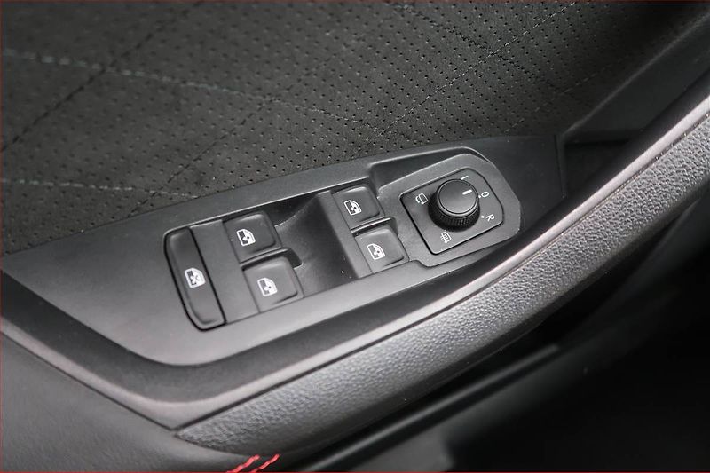 Škoda Kodiaq (2022) RS 2.0 TSI - fotka 17 z 22