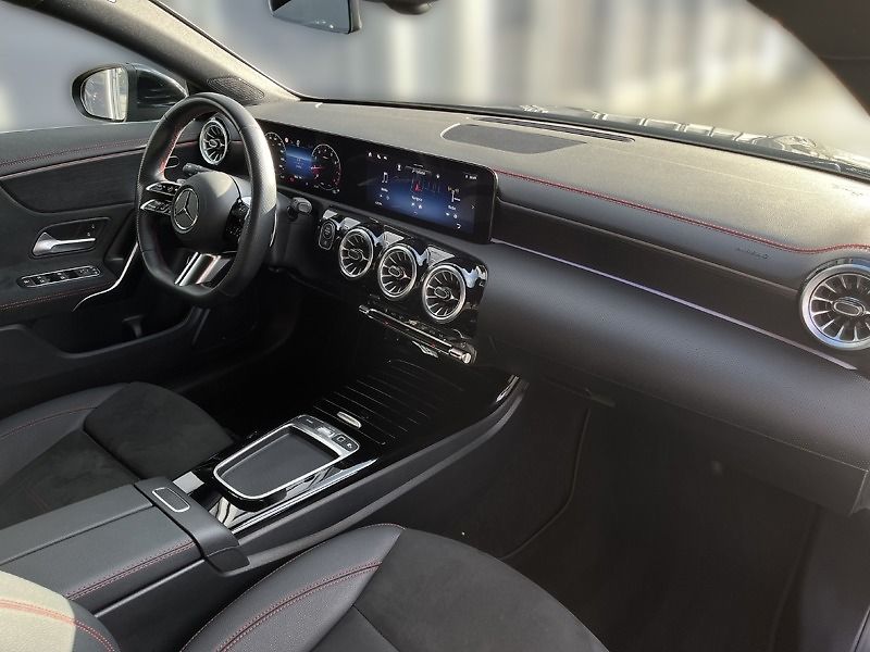 Mercedes-Benz CLA Shooting Brake 200 Shooting Br - fotka 15 z 18