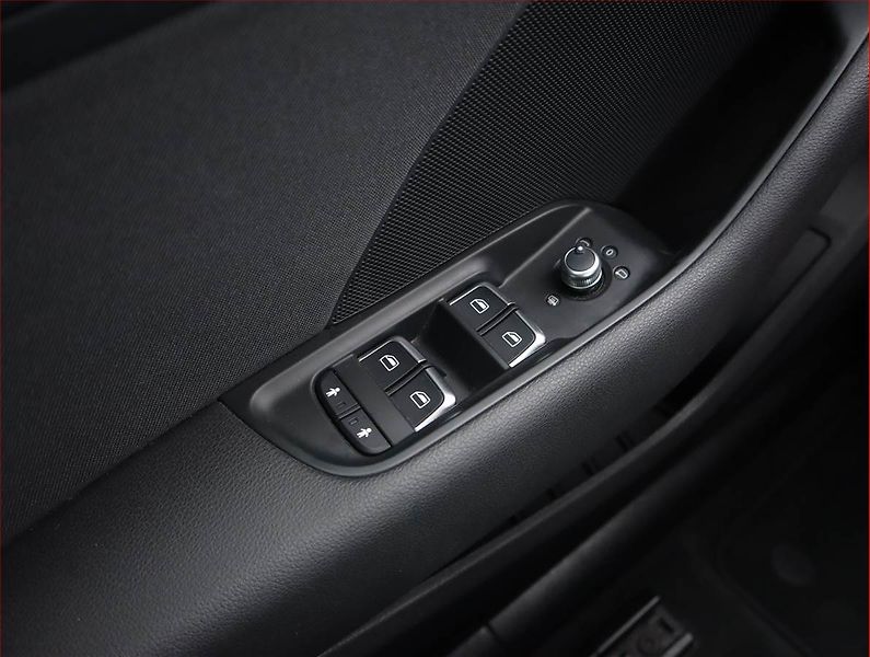 Audi A3 (2016) 1.4 TFSI, Automat, Bi-Xenony - fotka 18 z 19