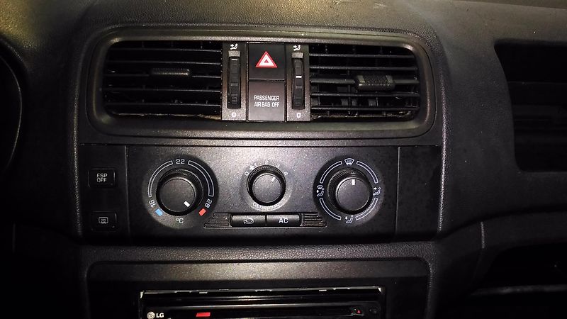 Škoda Roomster (2007) 1,4MPI,63KW,KLIMA,NOVÉ ROZVODY - fotka 19 z 22
