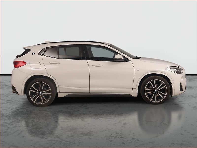 BMW X2 (2019) xDrive18d - fotka 6 z 21