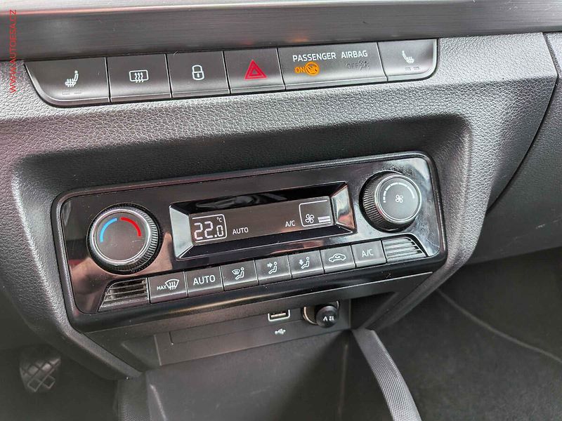 Škoda Fabia (2019) 1.0 TSi, ČR, LED, výhřev sed - fotka 15 z 15