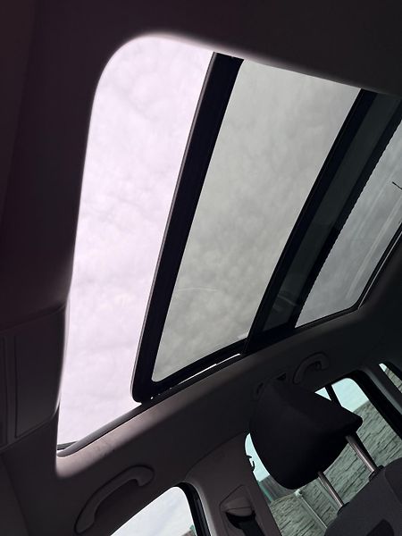 Volkswagen Tiguan 140PS 4x4 DSG PANORAMA - fotka 156 z 158