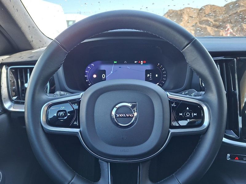 Volvo S60 B5 AWD PLUS 1.MAJ! - fotka 17 z 29