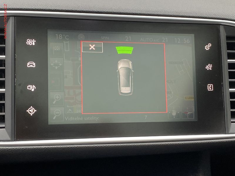 Peugeot 308 (2015) 2.0HDi, AC, LED, navi - fotka 15 z 16