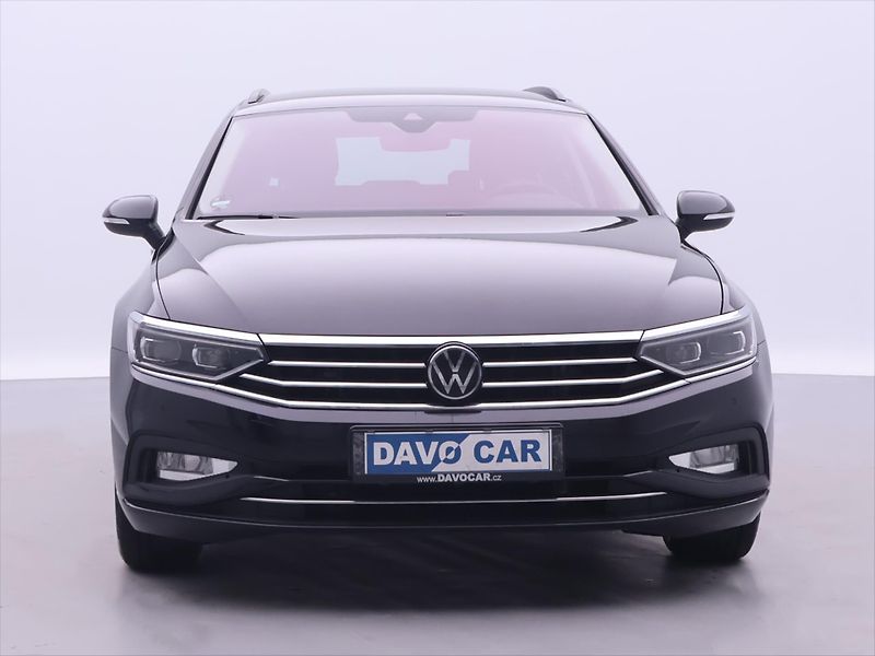 Volkswagen Passat 2,0 TDI 110kW DSG Matrix DPH - fotka 2 z 39