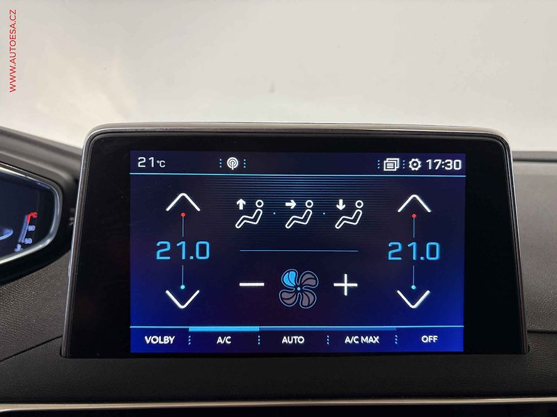 Peugeot 3008 (2017) 1.6 HDi, ČR, Allure, AT - fotka 15 z 17
