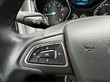Ford Focus 1,6 i 16V 77kW-CZ-1 MAJITEL!! - náhled 20