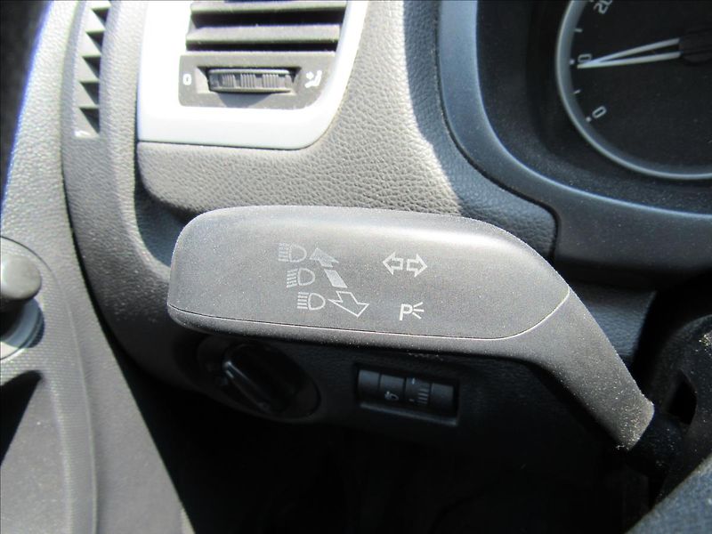 Škoda Fabia 1,2 HTP 44KW Ambiente - fotka 19 z 29