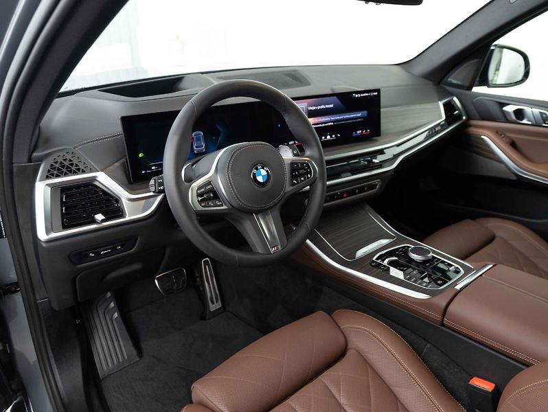 BMW X5 xDrive30d - fotka 11 z 23