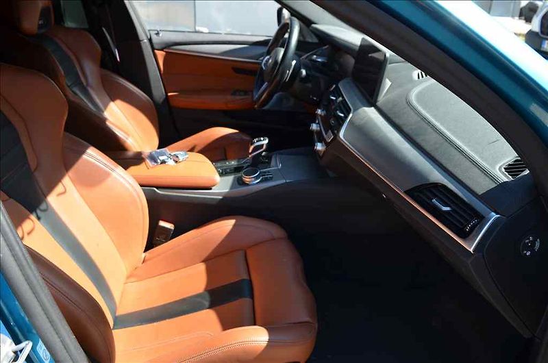 BMW M5 (2021) 4,4 AT - fotka 17 z 19