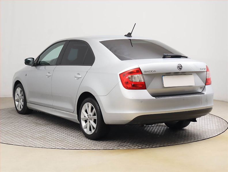Škoda Rapid (2013) Style 1.6 TDI, nová STK - fotka 4 z 18