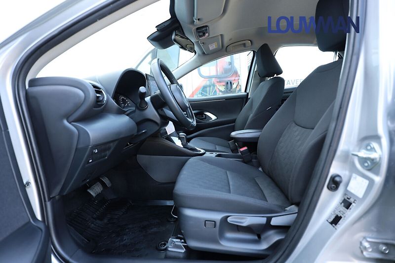 Toyota Yaris 1.5L HEV CVT  Comfort - fotka 12 z 23