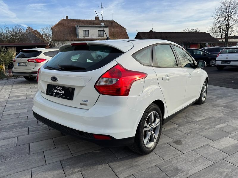 Ford Focus (2013) Trend 1.6 TDCi - fotka 5 z 29