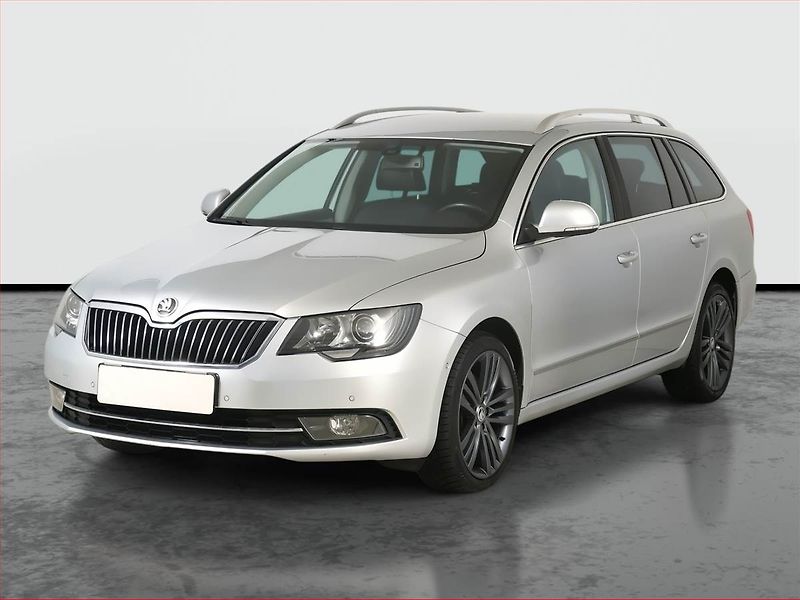 Škoda Superb (2014) Elegance 2.0 TDI, 4X4 - fotka 2 z 27