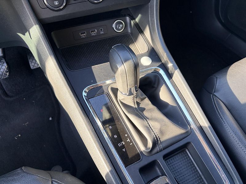 Seat Ateca 1.4TSI 110KW TAŽNÉ 360 KAMERY - fotka 27 z 53