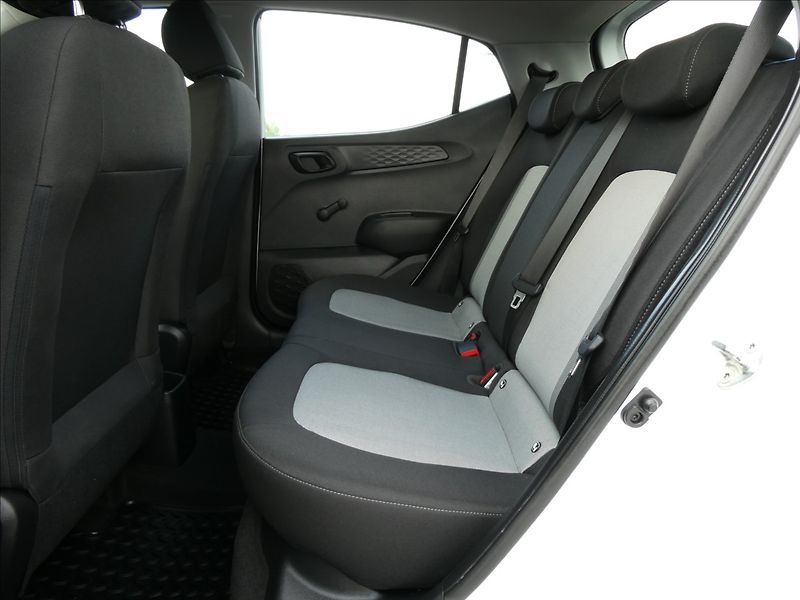 Hyundai i10 1,0 MPi 50kW Classic,tempomat - fotka 18 z 40