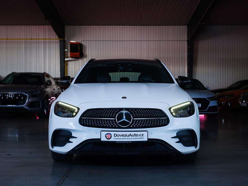 Mercedes-Benz Třídy E 300de 4MATIC AMG Line, DPH - fotka 3 z 34