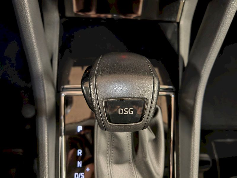 Škoda Karoq (2019) 1.5 TSI 110 kW DSG Style PLUS - fotka 20 z 33