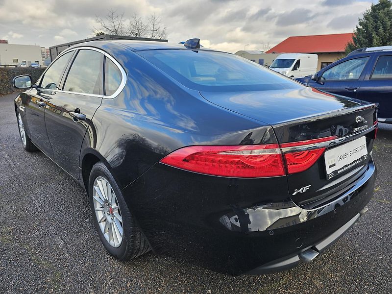 Jaguar XF (2019) 2.0 25D 177kW 2019,VÝHŘEV,KŮŽE - fotka 13 z 50