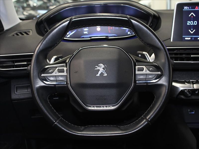 Peugeot 5008 1,2 PT 96kW AT Pano.Paměť  7-m - fotka 10 z 32