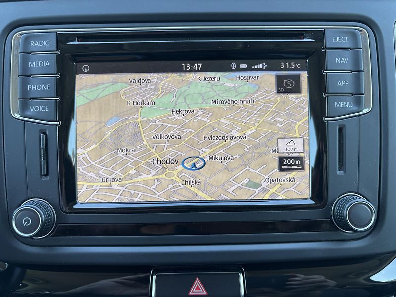 Seat Alhambra (2018) 2.0 TDi  110 kW  - fotka 23 z 27