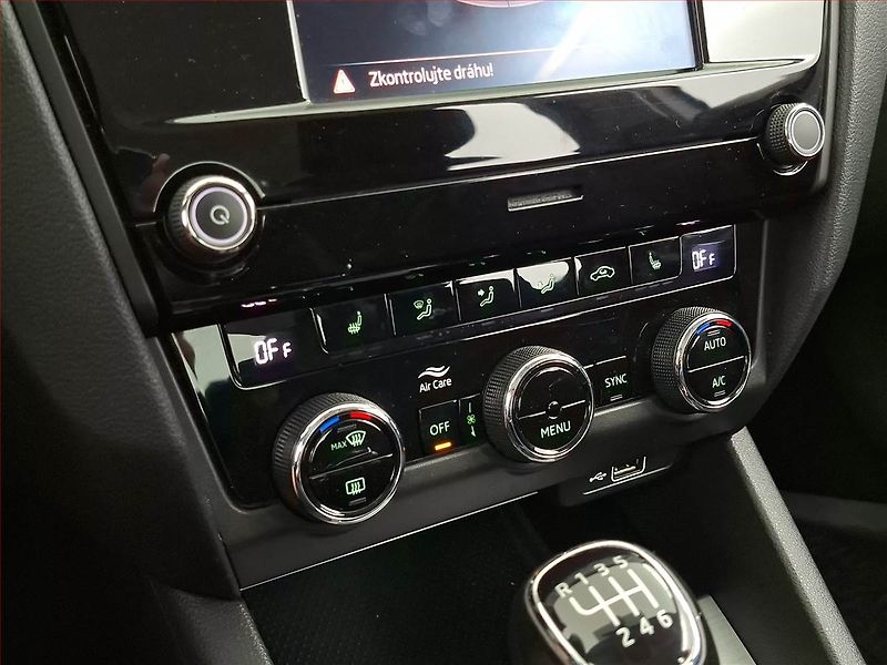 Škoda Octavia (2019) 1.4 TSI, Serv.kniha, Tempomat - fotka 15 z 18
