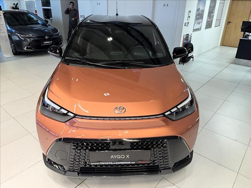 Toyota Aygo 1,5   X Executive 2026 - fotka 2 z 8