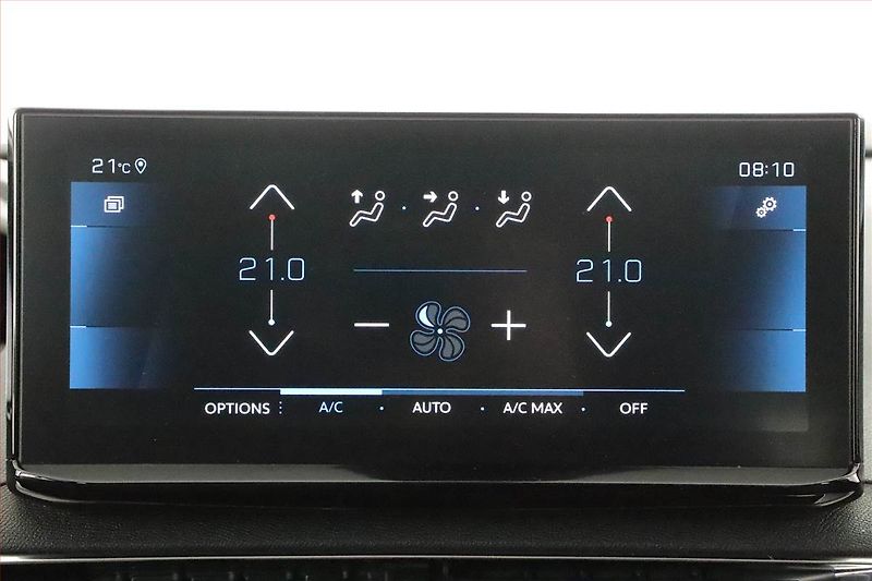 Peugeot 5008 (2022) PureTech 130 - fotka 16 z 21