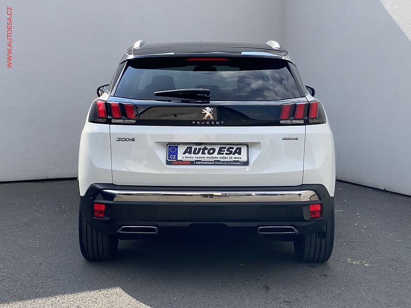 Peugeot 3008 (2019) 1.2PT, GT Line, LED, navi - fotka 5 z 18
