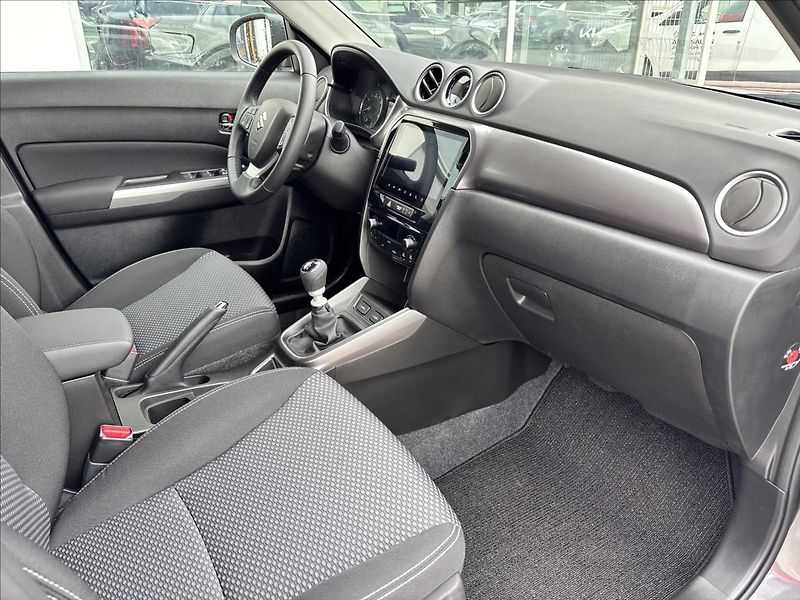 Suzuki Vitara (2026) 1,4 BoosterJet  Premuim - fotka 12 z 16