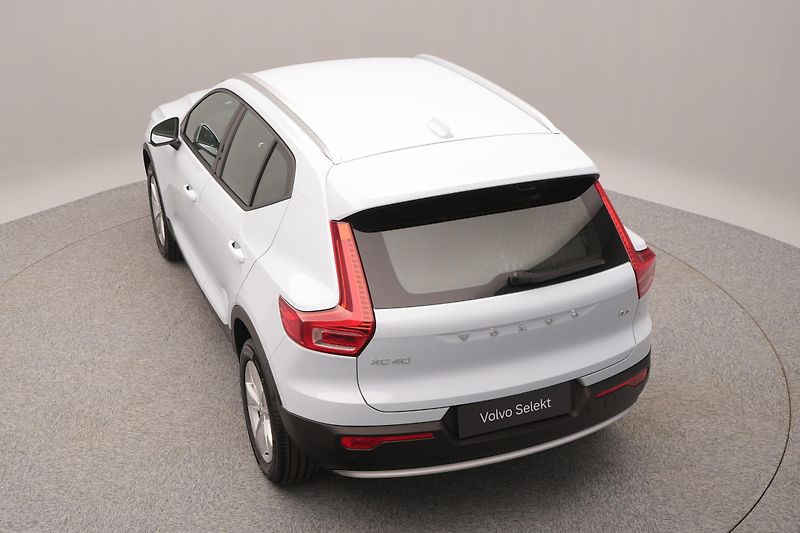 Volvo XC40 B3 CORE AUT CZ 1.maj - fotka 14 z 40