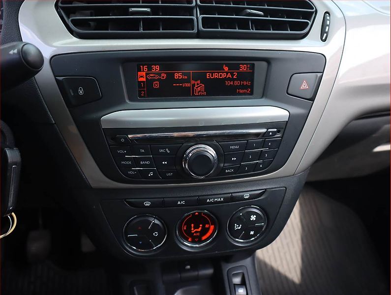 Citroën C-Elysée (2016) 1.2 PureTech, Serv.kniha - fotka 12 z 16