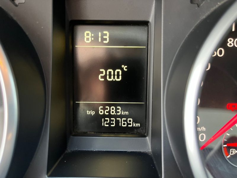 Volkswagen Golf (2010) 1.4 i Velmi pěkný - fotka 14 z 19