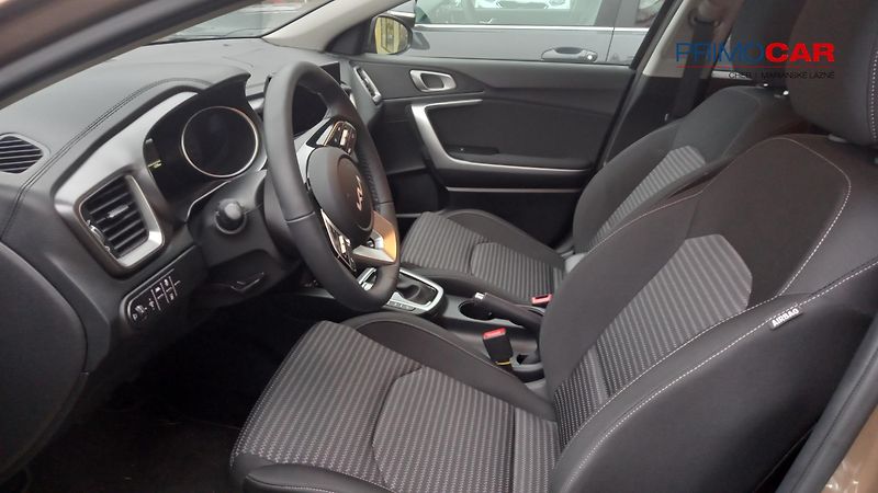 Kia Ceed SW (2025) 1,5 T-GDi SPIN 103kW - fotka 3 z 16